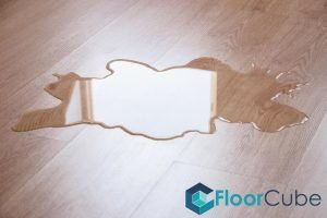 water-resistance-vinyl-flooring-vs-laminate-flooring-which-one-to-install-for-your-home-vinyl-flooring-floorcube-singapore